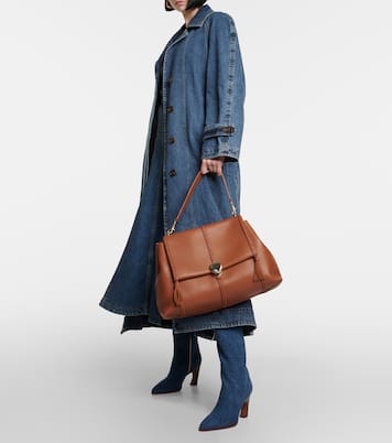 Penelope Large leather shoulder bag in brown - Chloe | iBrandZone