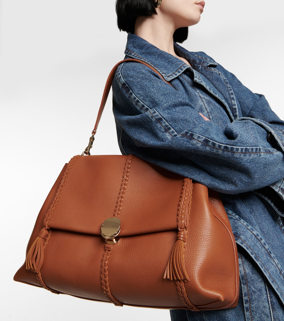 Penelope Large leather shoulder bag in brown - Chloe | iBrandZone