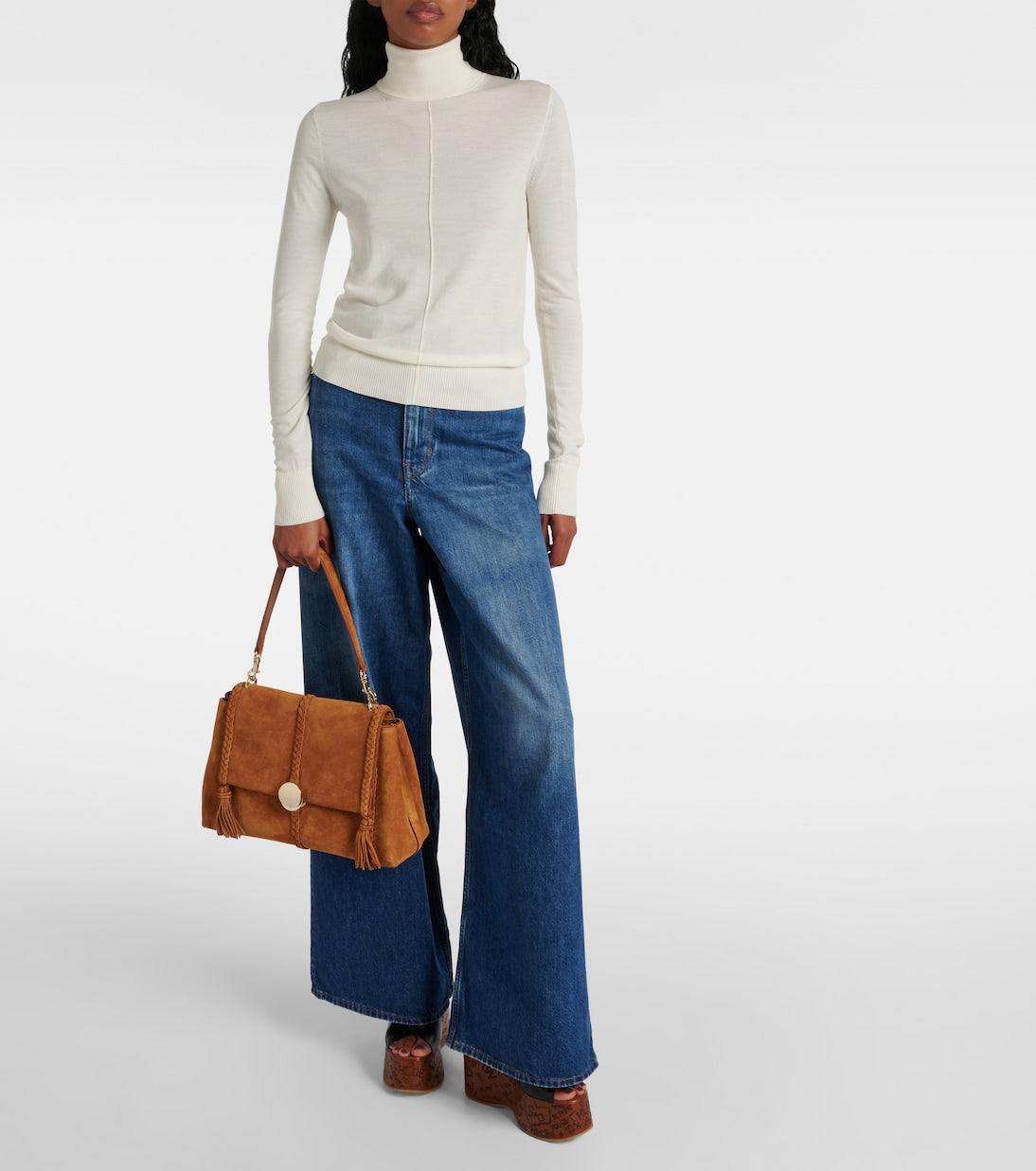 Penelope Medium braided suede shoulder bag in brown - Chloe | iBrandZone