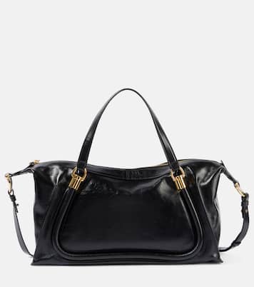 Paraty 24 Medium leather shoulder bag in black - Chloe | iBrandZone